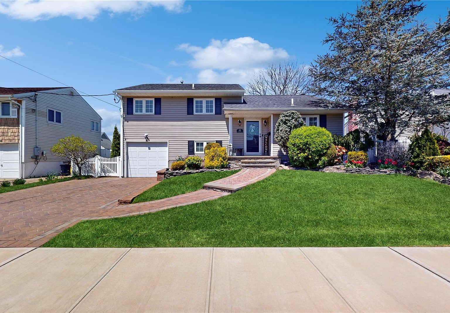 22 Jomarr Place, Massapequa, NY 11758 Zillow