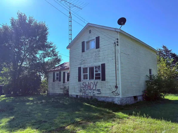 12301 Niblock Rd, Chesaning, MI 48616