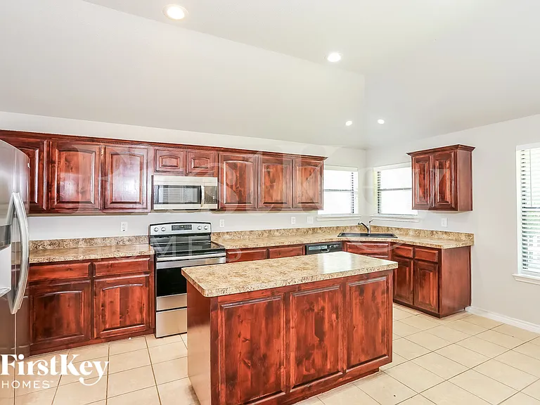 2213 Brandy Dr — Photo 7