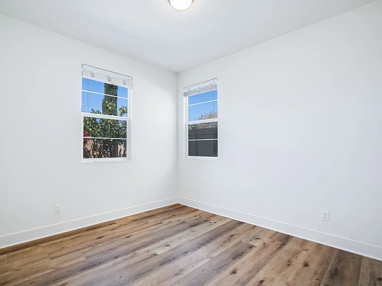 11632 Solaire Way — Photo 17