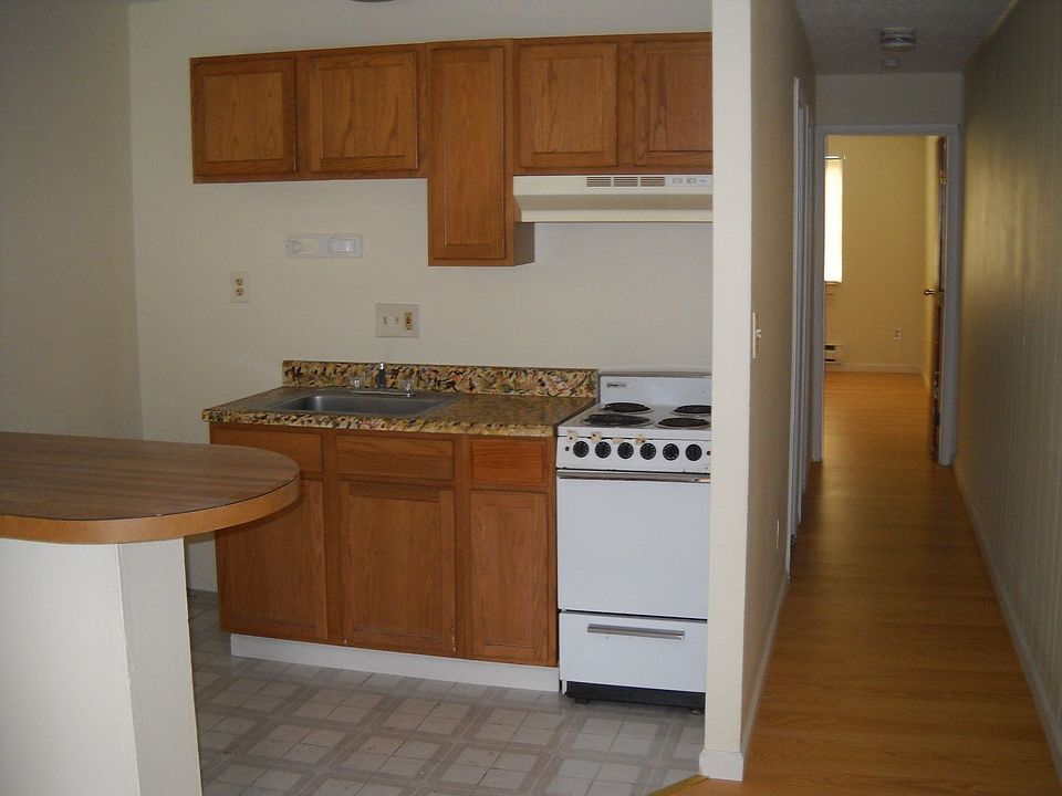 1st image of 621 De Votie Ave APT 4
