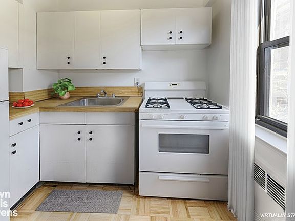 3rd image of 405 E 63rd St APT 9N
