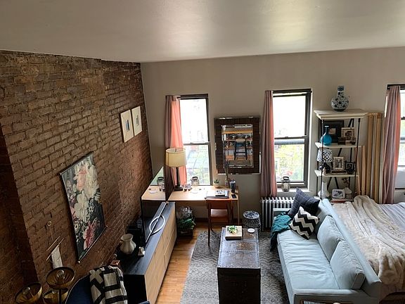 4th image of 155 W 91st St #Da