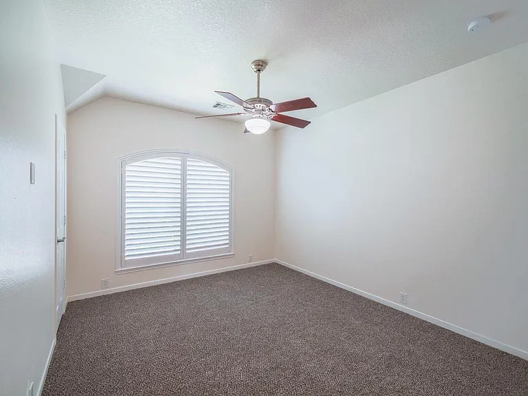 11606 Canyon Woods Dr — Photo 34