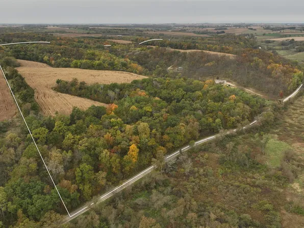 20695 English Hollow Rd, Blanchardville, WI 53516