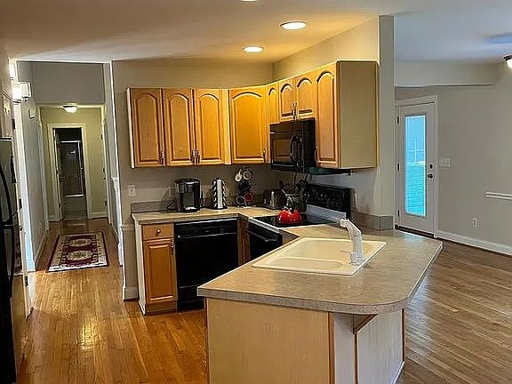 5th image of 183 Forest Ln