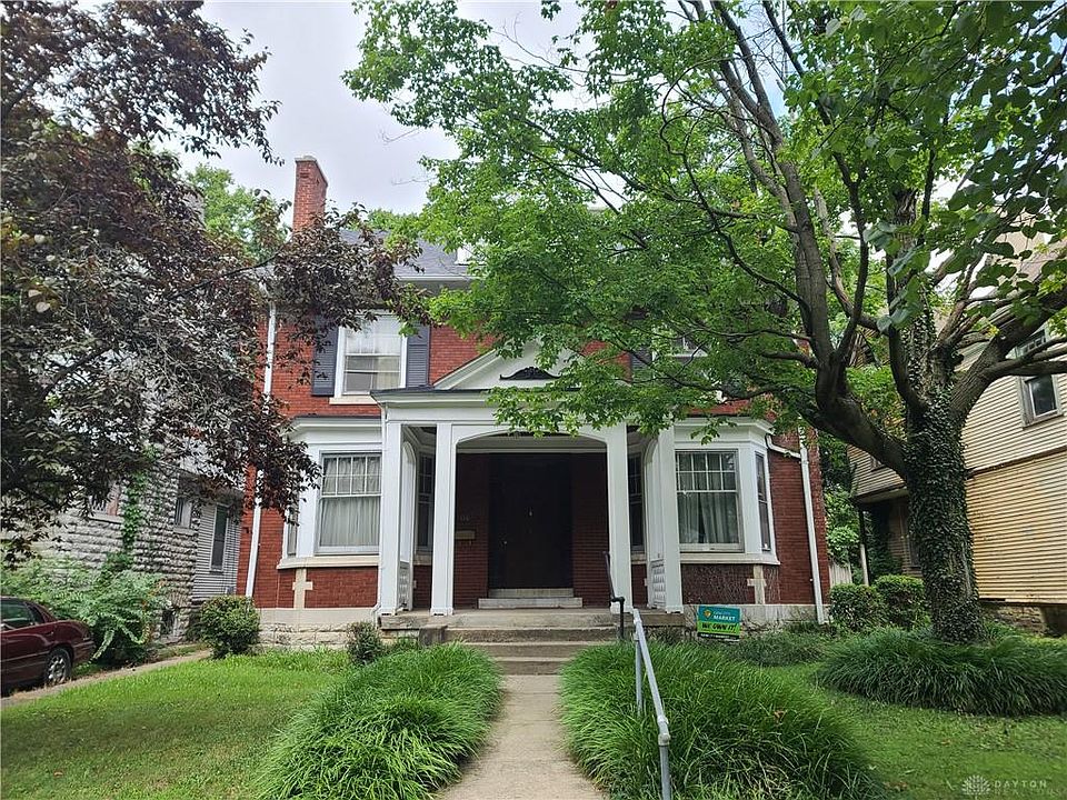1st image of 1047 W Grand Ave