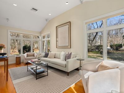 160 Varick Rd, Newton, MA, 02468