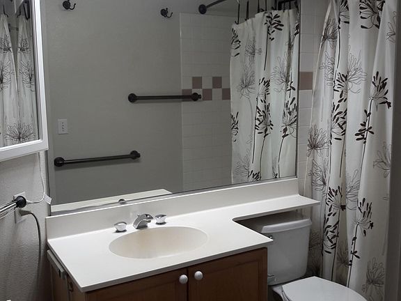 Downstairs full bath