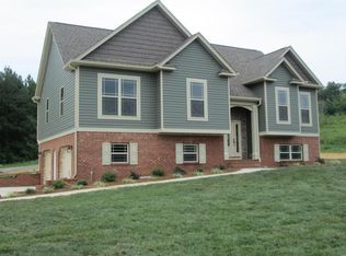 725 Ginger Lake Dr, Rock Spring, GA 30739