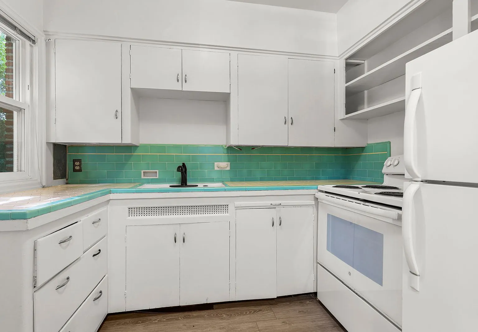 1 bed, 1.0 bath, 800 sqft, $1,750 — Photo 1