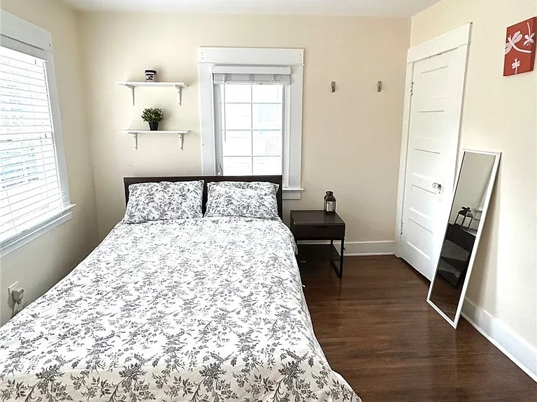 421 S Electric Ave #A — Photo 1