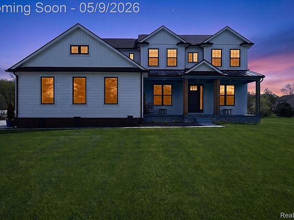 3rd image of 27598 Green Valley Dr