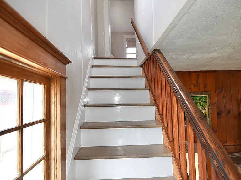 557 Lake Ave — Photo 20
