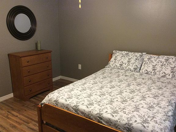 3rd image of 106 Cypress Ln