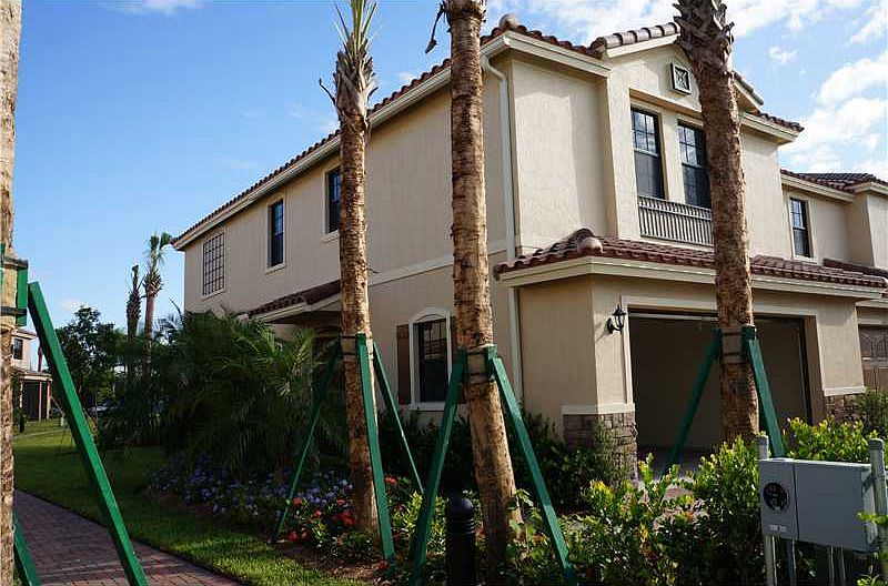 1st image of 13023 Riverwalk Cir S