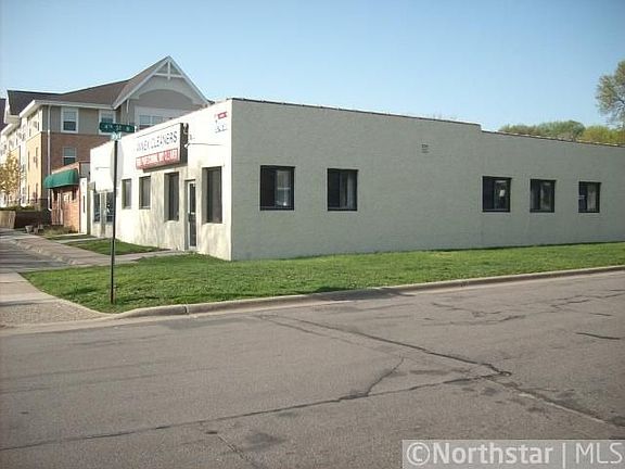 5th image of 353 15th Ave N