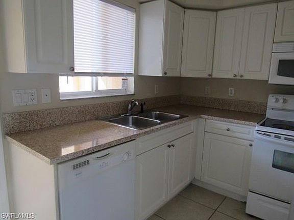 5th image of 4175 Castilla Cir APT 201