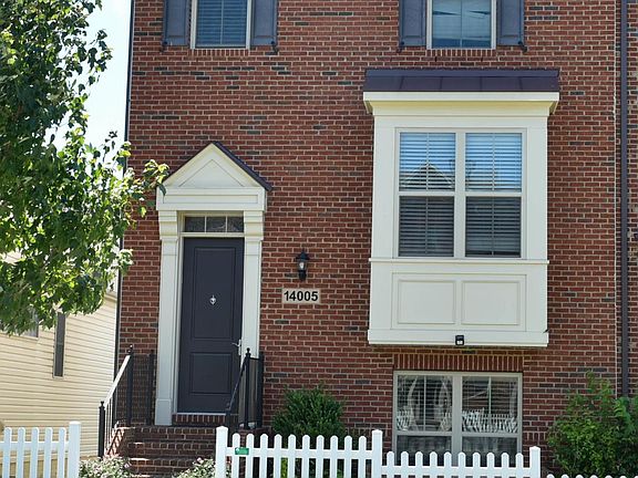 Frontside Entrance (End Unit Townhome for Natural Lighting)