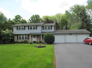 143 Belvista Dr, Rochester, NY 14625