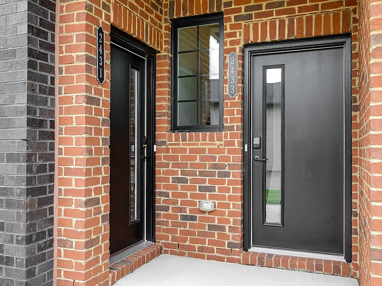 2439 Ownby Ln #B13 — Photo 2