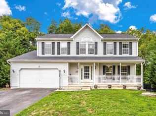 33 Skyline Ct, Keedysville, MD 21756