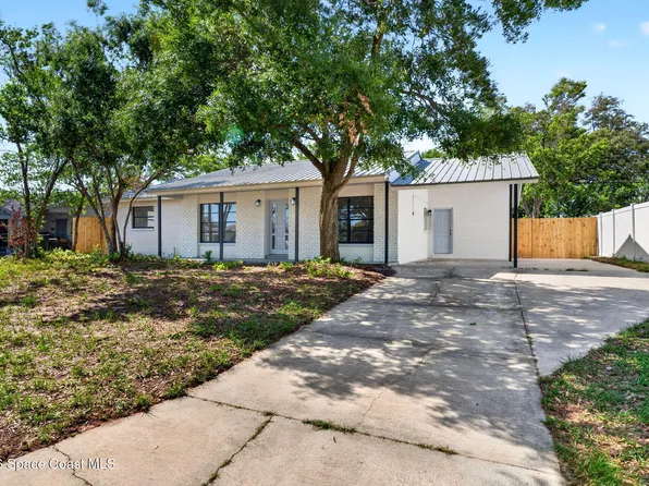 1585 Kingston St, Titusville, FL 32780