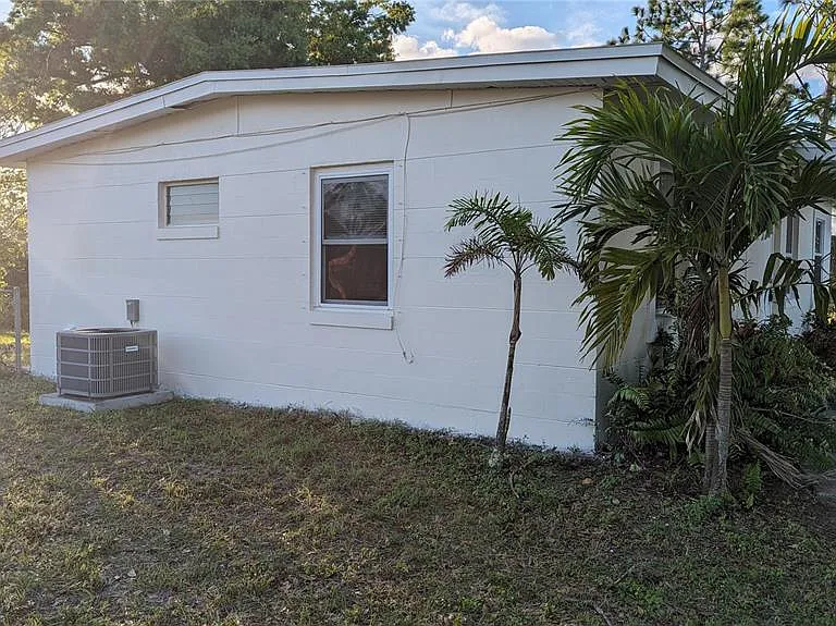 3108 Whiting Ln — Photo 4