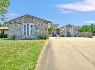 2150 S Lori Ln, Wichita, KS 67207