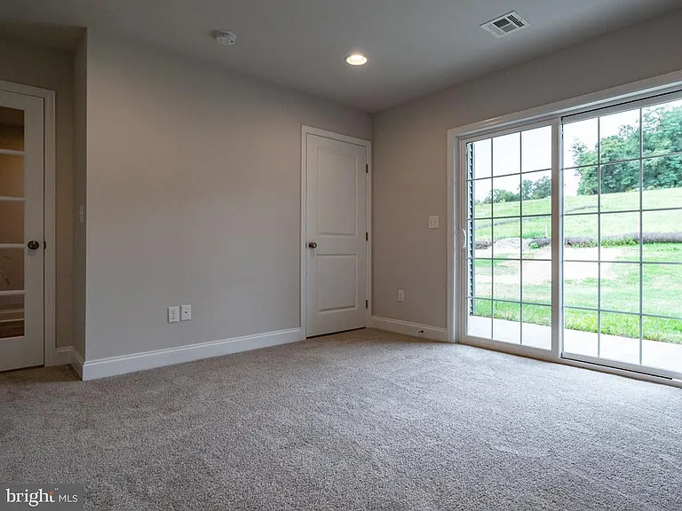 1354 Station House Ln — Photo 31