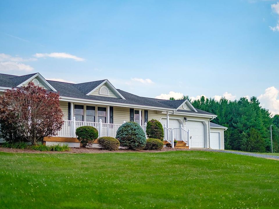 1st image of 127 Earhart Ln