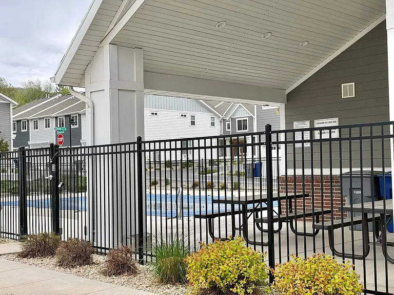 263 E Kirsten Ln — Photo 16
