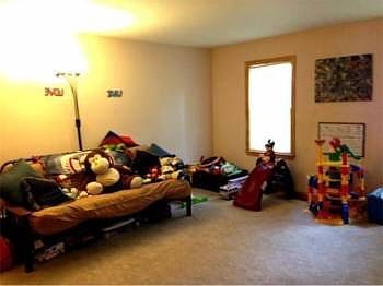 5th image of 119 Randall St
