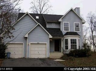 2000 Willowtree Ln, Oxon Hill, MD 20748