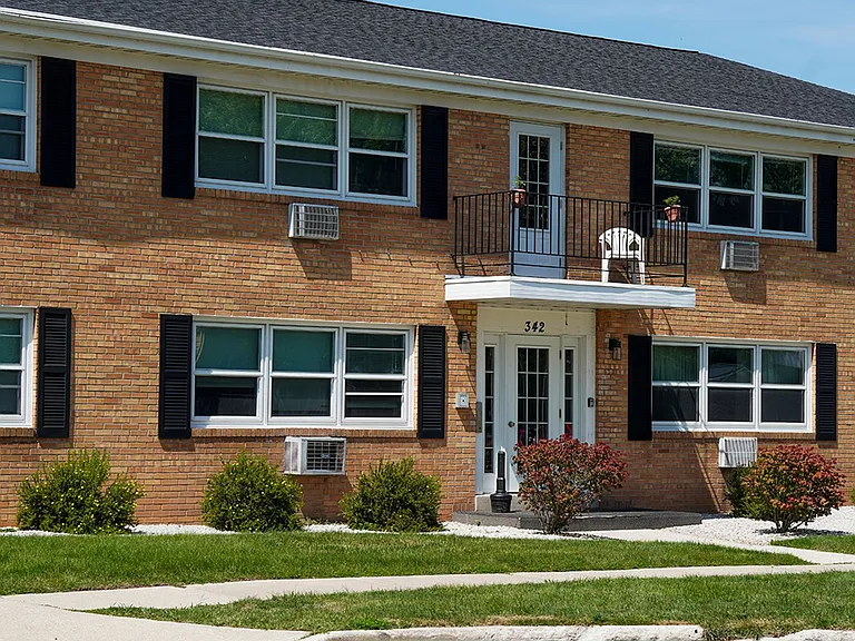 342 Martin Ave — Photo 10