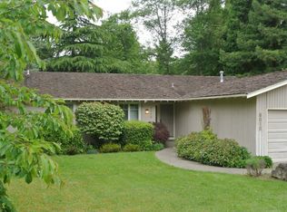 8010 SE 65th St, Mercer Island, WA 98040