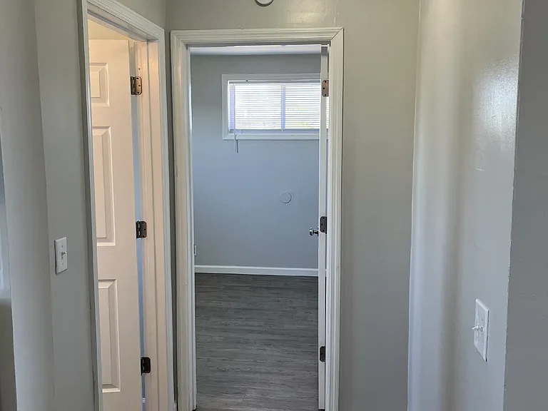2607 Jefferson St #7 — Photo 6