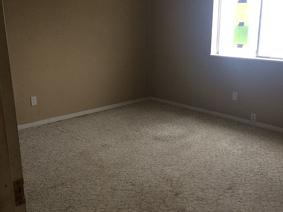 3rd image of 304 N 68th Ave