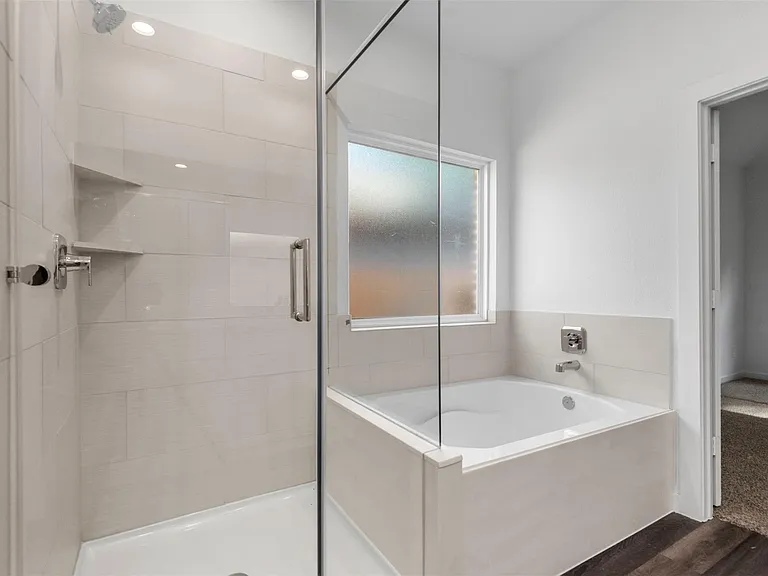 1069 Dancing Feather St — Photo 36