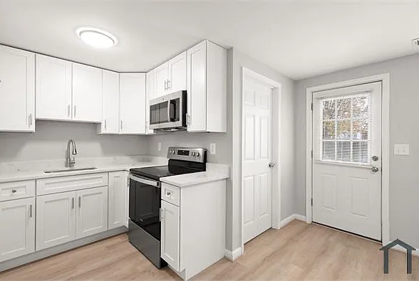 2015 Dineen Dr — Photo 10