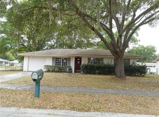 1717 Cedar Dr, Plant City, FL 33563