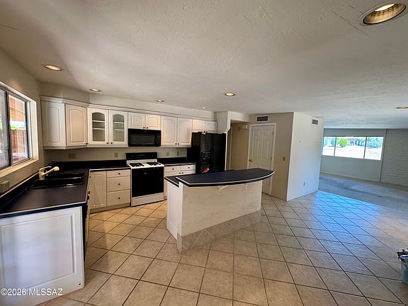 5th image of 1301 N Camino Seco