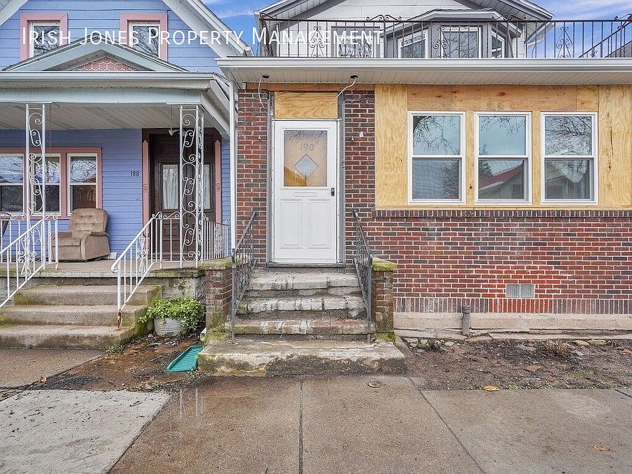 1st image of 190 Whitney Pl #2