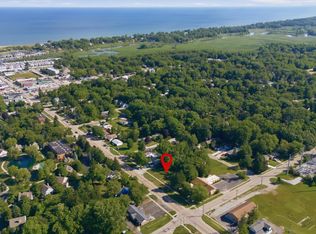 309 S Whittaker St, New Buffalo, MI 49117
