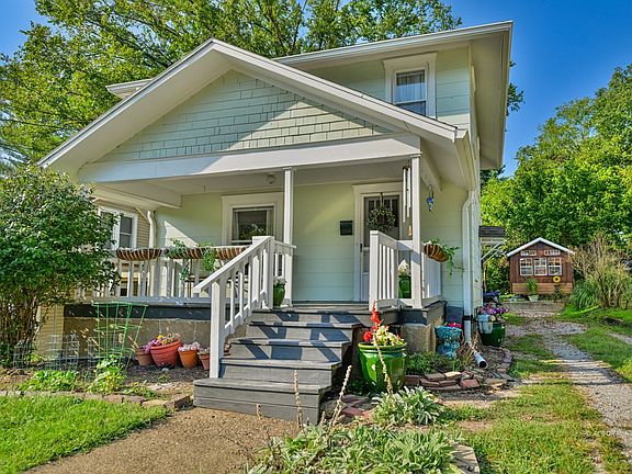 2nd image of 100 2nd St
