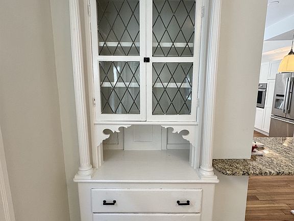 2nd image of 114 Highland Rd #2