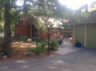 15040 SW Trillium Ln, Beaverton, OR 97007