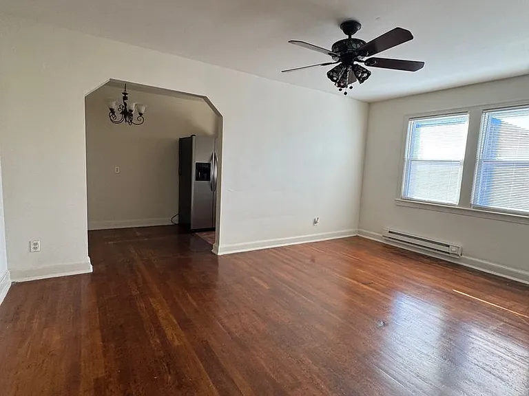 135 Kennedy St NW — Photo 9