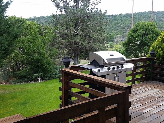 3rd image of 830 Juniper Dr