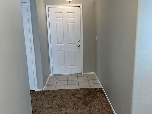 4th image of 9146 Green Thicket Ct